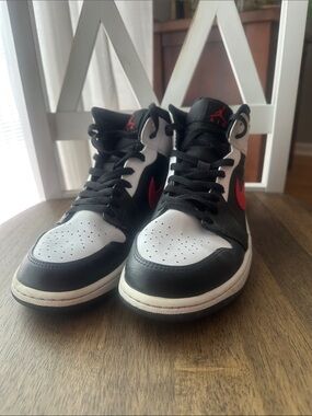 Jordan High-Top Sneakers Black/White/Red